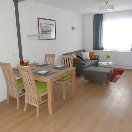 Flora Appartement *